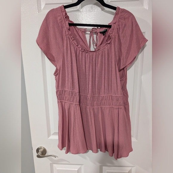 Torrid Pink Babydoll Washable Gauze Short Sleeve Top in Size 2 (18/20) - Picture 2 of 10